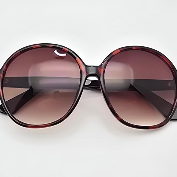 Vince Camuto VC602 Tortoise Frame Brown Gradient Lens Oversized Sunglasses 57mm - Picture 11 of 13